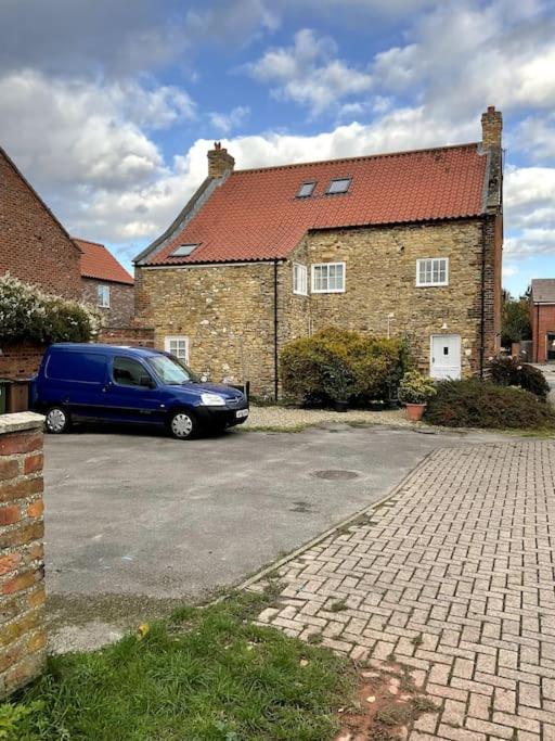 Apt D In Old Grade 2 Converted Farmhouse Market Weighton Exterior foto